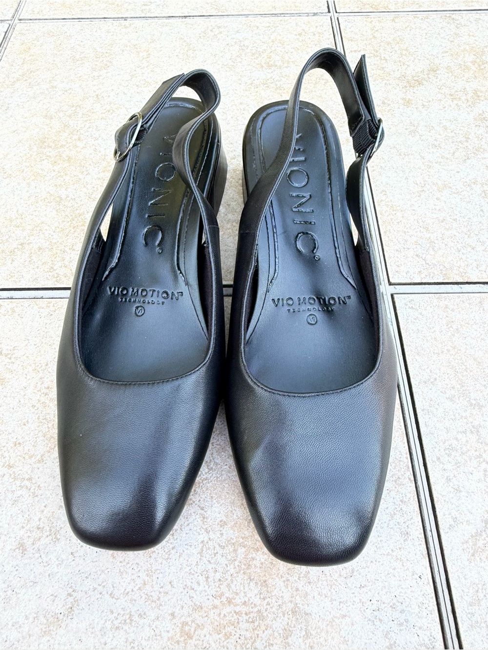 Vionic Reyes Block Heel Slingback Pumps - Picture 3 of 13